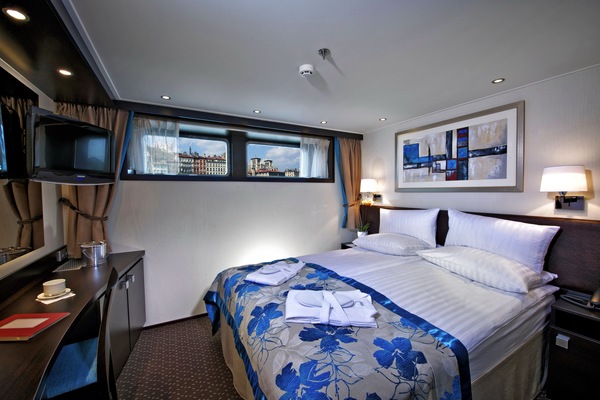 Avalon Waterways, Avalon Vista, Deluxe Stateroom.jpg